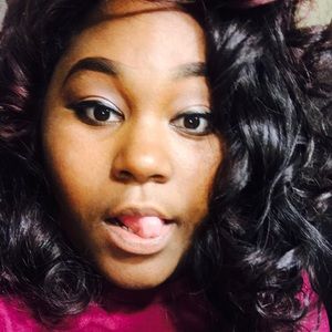 Meet your Posher, Toria